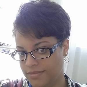 Meet your Posher, Tia